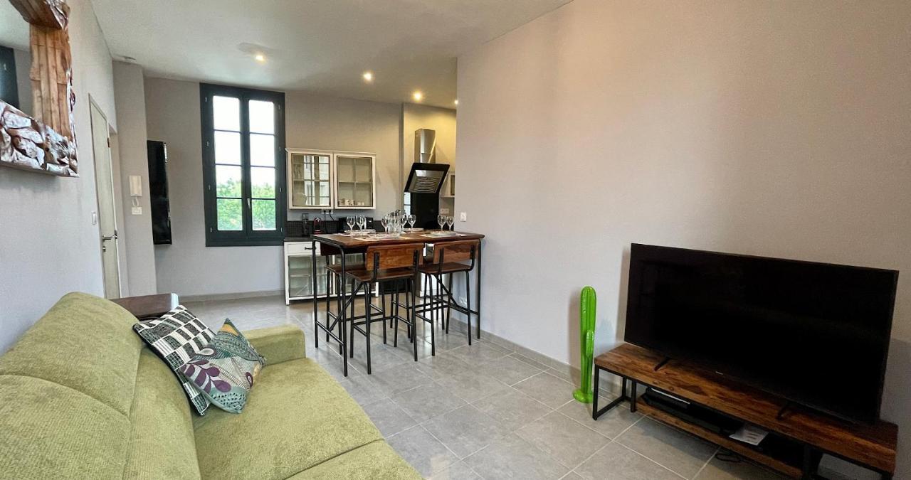 Quai Du Felibre Apartamento LʼIsle-sur-la-Sorgue Exterior foto