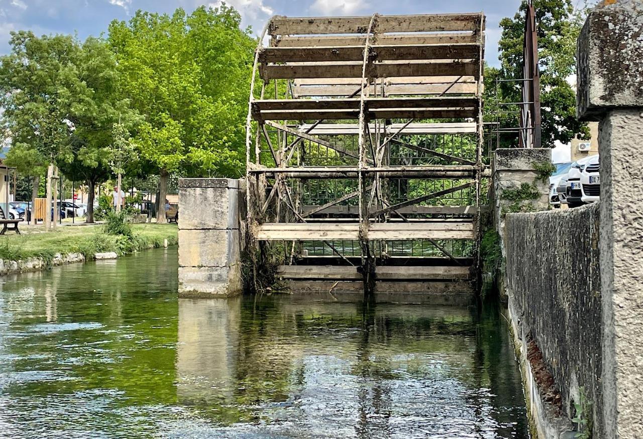 Quai Du Felibre Apartamento LʼIsle-sur-la-Sorgue Exterior foto